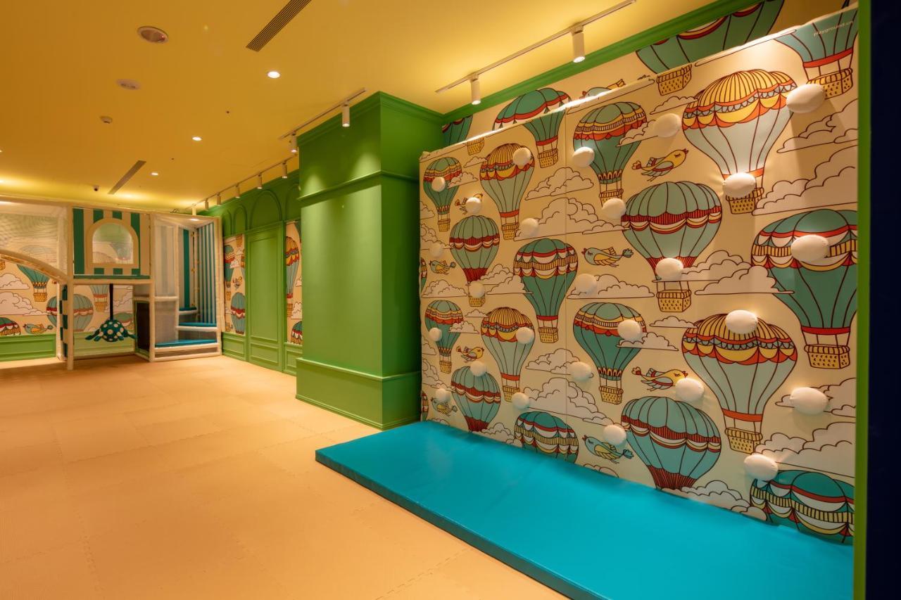 Roaders Plus Hotel - Theme Taipei Luaran gambar