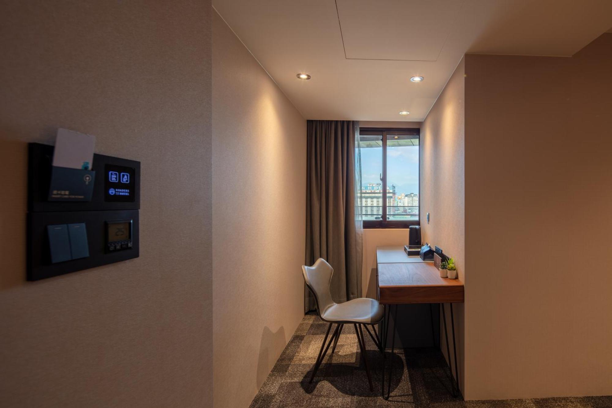 Roaders Plus Hotel - Theme Taipei Bilik gambar
